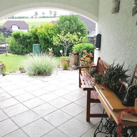 Cosy Apartment In Oed Hling With Garden Mauer bei Amstetten Bagian luar foto