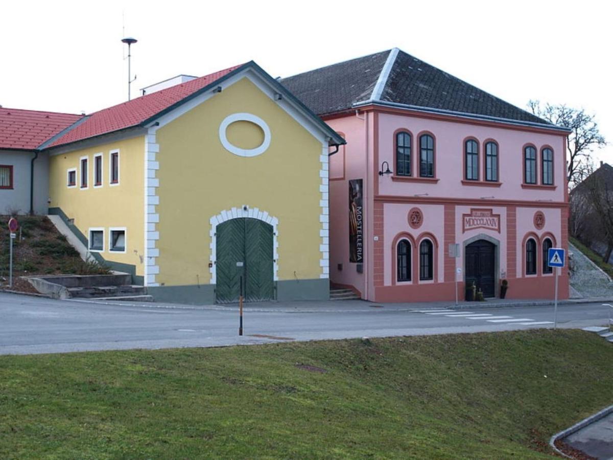 Cosy Apartment In Oed Hling With Garden Mauer bei Amstetten Bagian luar foto